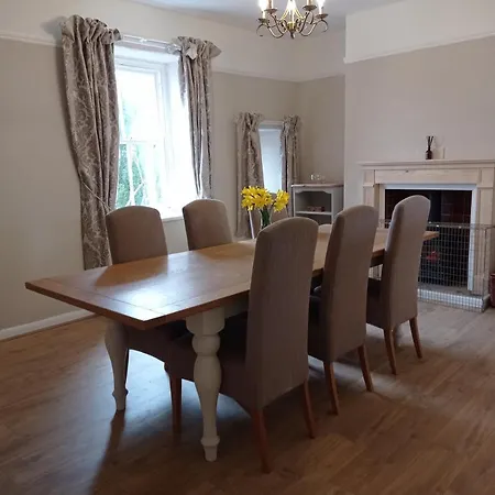 Dom wakacyjny Old Hall Farmhouse, Sleeps 6. Dogs Welcome. *